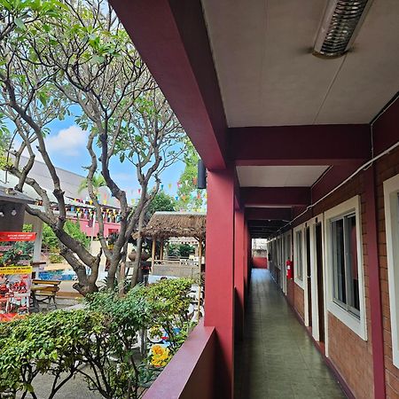 A Pousada Red Brick Chiang Mai Exterior foto