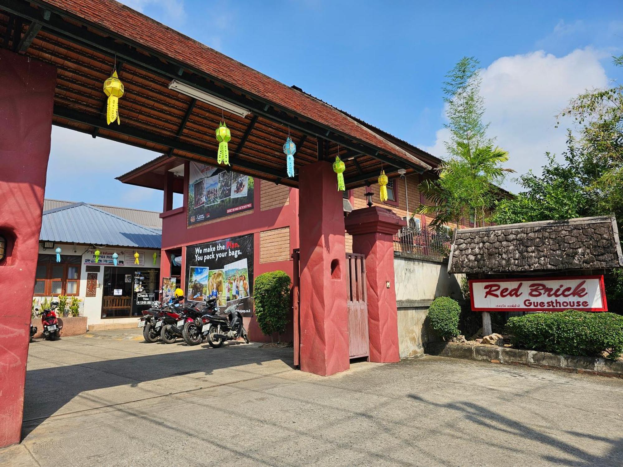 A Pousada Red Brick Chiang Mai Exterior foto